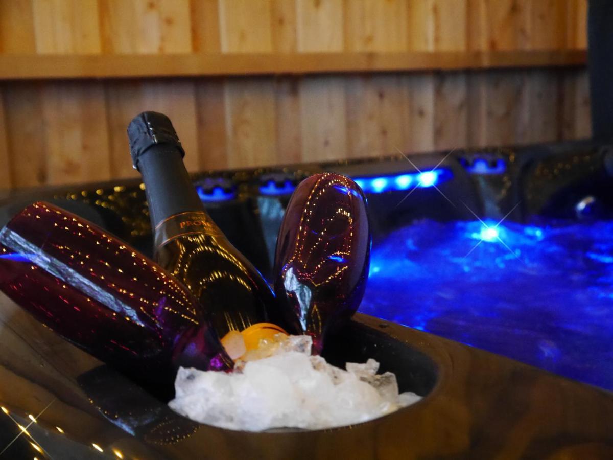 Rest At Last - Highland Apartment With Private Hot Tub Whitebridge  Dış mekan fotoğraf