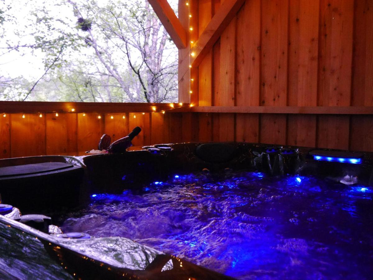 Rest At Last - Highland Apartment With Private Hot Tub Whitebridge  Dış mekan fotoğraf