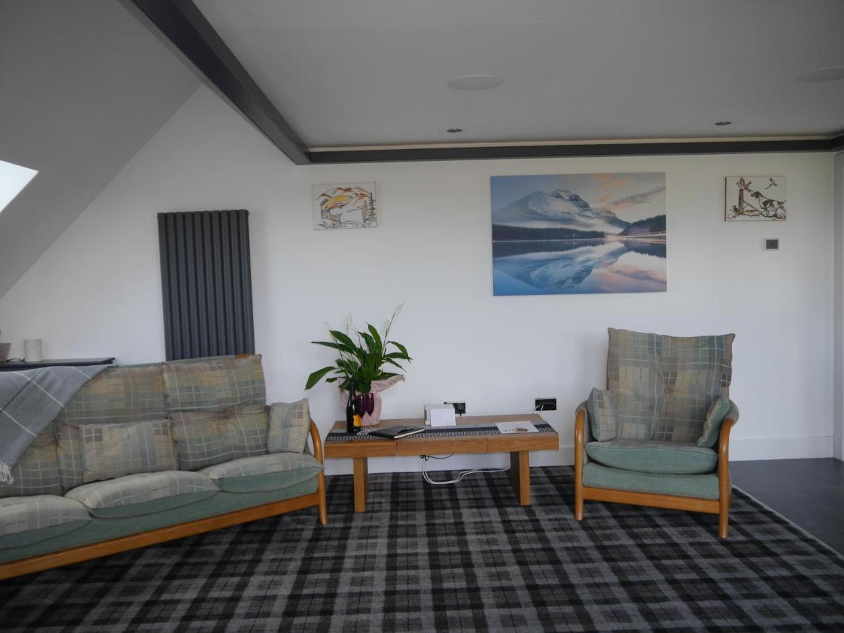 Rest At Last - Highland Apartment With Private Hot Tub Whitebridge  Dış mekan fotoğraf